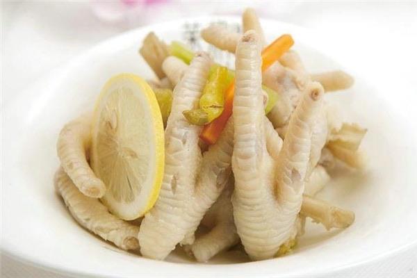 生活自制泡椒凤爪的做法 自制泡椒凤爪配方  1