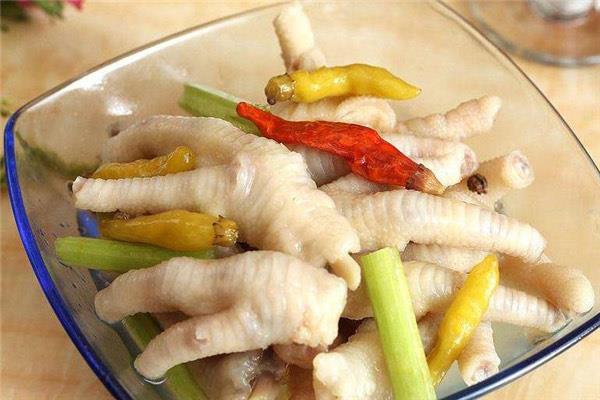 生活自制泡椒凤爪的做法 自制泡椒凤爪配方  3