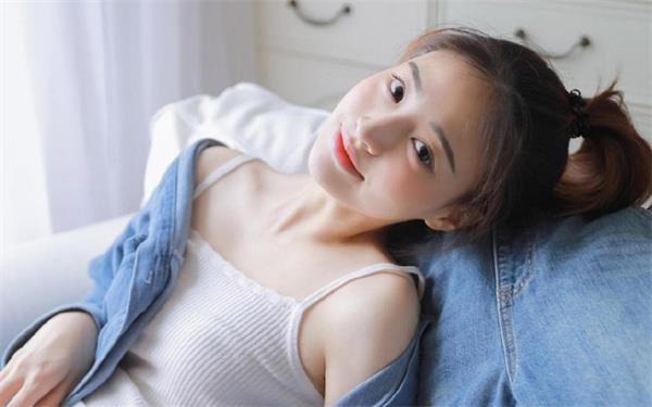 如何用万能开场聊天话术加微信？