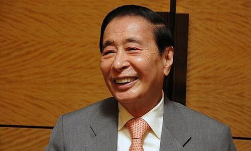 丈夫是香港“二号富豪”，她却选择离婚，离婚原因不可思议！
