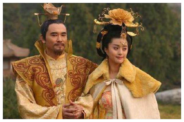 杨贵妃为何一生都没有怀孕生子？原来是她的两个嗜好，害了自己