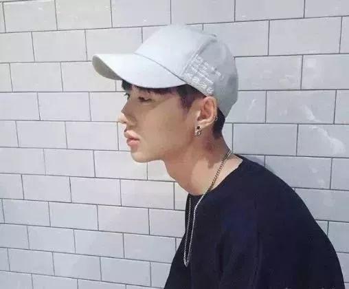 不用烫染也好看的男士发型设计搭配！