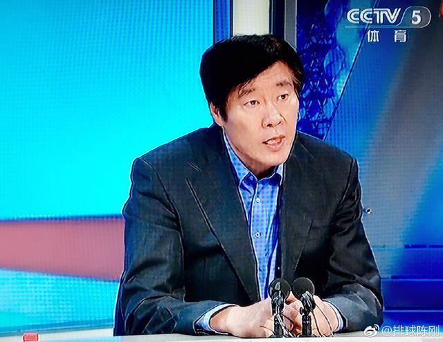 前八一男排主教练陈刚极力维护弟子陈方，微博被网友攻击关闭评论