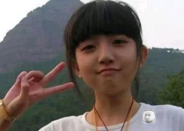 霸占“贴吧”的那位女神，长大后依旧这么美，网友：撞脸唐艺昕！