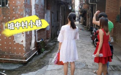 ​东莞最繁华巷子，街上遍布年轻女生，一到晚上便有众多男士出入
