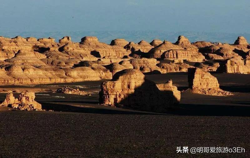 雅丹地貌是怎么形成的(雅丹地貌的形成原因)