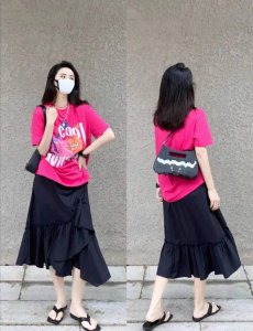 ​夏天女人怎么搭配衣服才好看