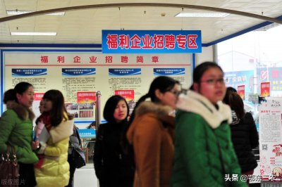 ​农民打工可选择薪资高的地方去，全国有25个省市去年平均工资出炉