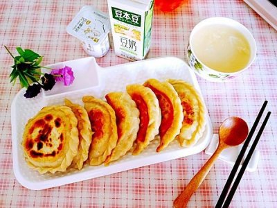 ​医生不会告诉你，它是“洗肠草”，对排宿便特有效，不懂真亏
