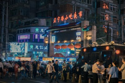 ​国内最好逛的地摊夜市：兰州正宁路，全国六大著名夜市之一