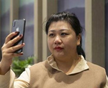 ​乔碧萝公开露脸之后，首次谈榜一：他真的有抑郁症，刷了十四万