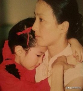 ​小仙女养成记，刘亦菲童年照，从小就是个美人胚子