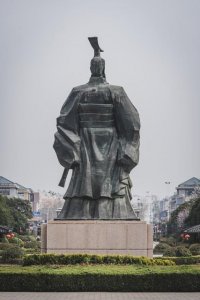 ​大汉后宫嫔妃浴血争宠：吕雉与戚夫人