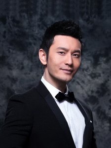 ​整过容的12位男明星， 黄晓明整了容更加帅气，来看看都有谁？