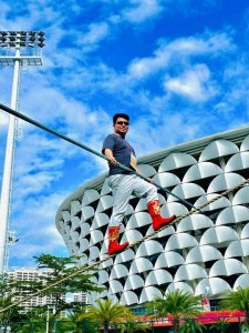 ​阿迪力：走过高空，走过历史