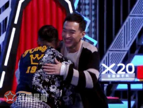 吐槽大会林丹摔球拍皆因冯潇霆说了这句话 林丹卖内裤什么梗