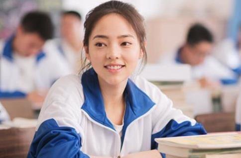 为什么明玉小时候被苏母疼爱，长大后却不受待见呢？原因很简单