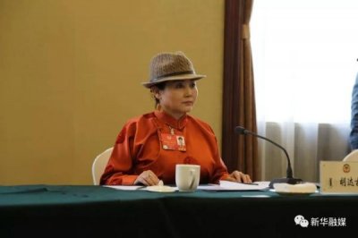 ​胡达古拉：蒙古语幼教要保障