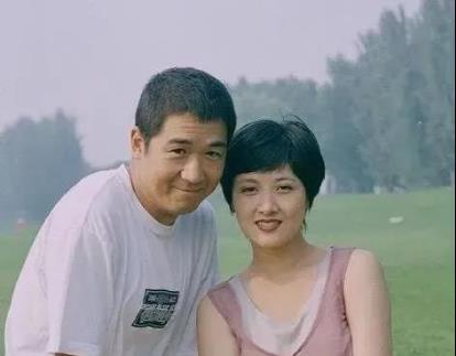 电影演员邓婕的老公是谁（邓婕的第一任丈夫是谁）