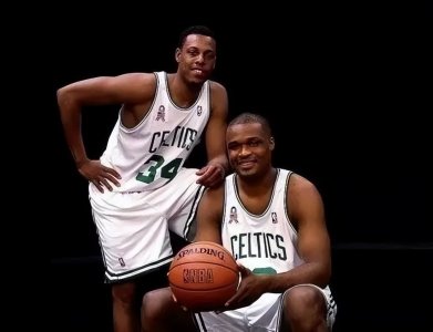 ​NBA戒指拍卖价格排名，谁的总冠军戒指最值钱？