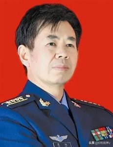 ​戴旭将军震撼演讲：“美军敢入侵中国海域，我们将硬碰硬！”