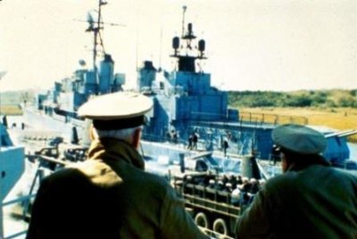 66岁纪晓岚张国立近况曝光!胡子发白显沧桑,身材发福似路人