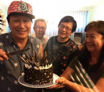 ​许冠杰老婆是哪国人