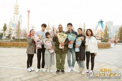 ​《小时光》女主邢菲多高，穿衣打扮尽显窈窕风范(实际身高不足
