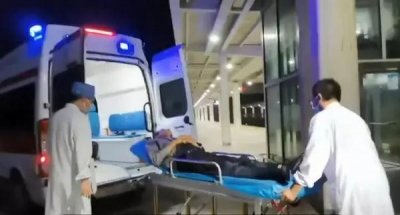 ​生死时速！上海始发列车有旅客突然大量吐血……