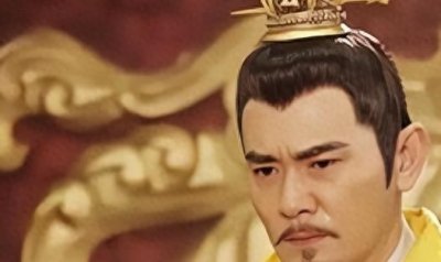 ​724年，唐玄宗的结发妻子王皇后被废为庶人，在摘下凤冠的那一