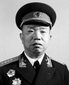 ​大将王树声：情路坎坷，39岁娶23岁的姑娘，贺龙、徐向前是证婚人