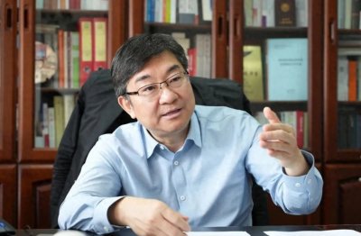 ​专访上海市教委副主任杨振峰：打破“千校一面”，适性扬长育人，推动普通高中