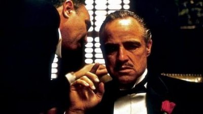 好莱坞老电影《教父》登热搜引发网友回忆,美国文化入侵需警惕