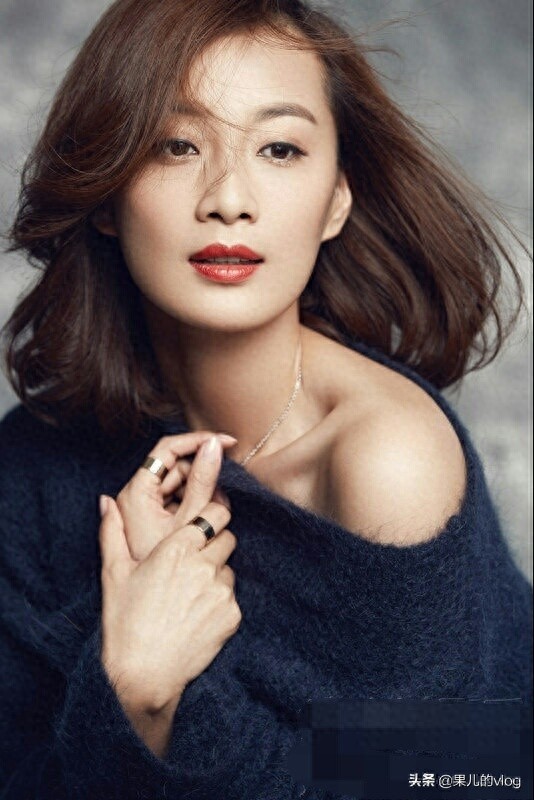 徐梵溪原名徐翠翠1984年10月16日出生于吉林省吉林市，气质美女