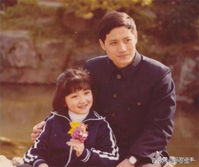 《城南旧事》的“英子”沈洁,人到中年了还是十岁时的笑容