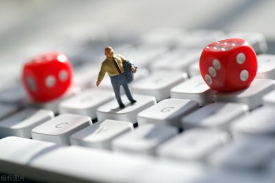 一夜输掉四万血汗钱,广东男子报警反被拘留