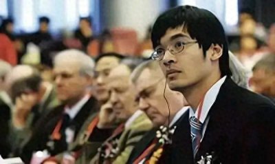 神童陶哲轩:8岁高考760分,智商远超爱因斯坦,今成美国大学教授