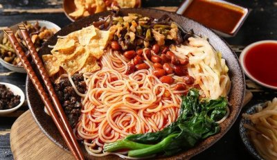 ​螺蛳粉为什么臭 螺蛳粉不放酸笋好吃么