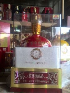 ​四川泸州鉴赏级酒品，泸州鉴赏酒多少钱一瓶
