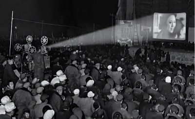 ​你看过几部朝鲜国拍摄的电影？