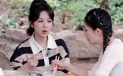 ​杨紫节目首提身高是167公分，当她和林心如站一起，答案就出来了