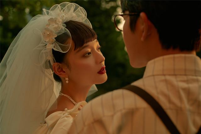 拍婚纱照一般多少钱合适（拍婚纱照多少钱正常）(2)