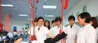 ​文科生可以学医吗，文科生可以学牙医吗？