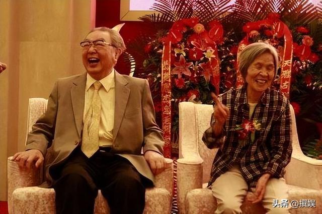 唐杰忠有什么遗产(唐杰忠的妻子金文兰)(7)