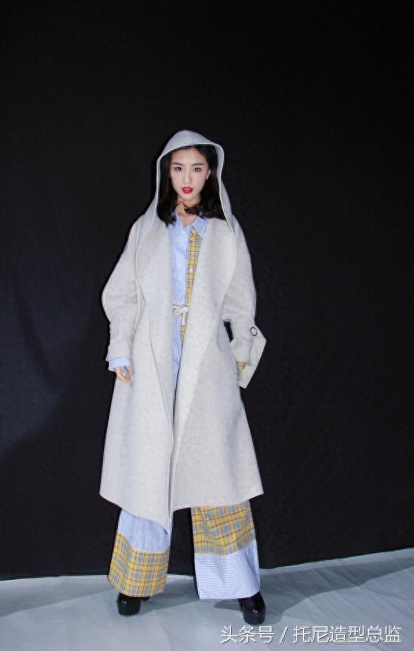 朱庭辰受邀中国国际时装周看秀 率性酷美夺人眼球