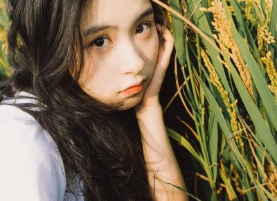 ​牵手搂腰拥抱接吻顺序