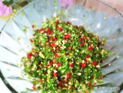 ​手工剁椒酱的详细配方，这样做拌饭拌面炒菜用一年都不坏