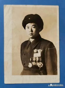 ​100位为新中国成立作出突出贡献的英雄模范人物——郭俊卿