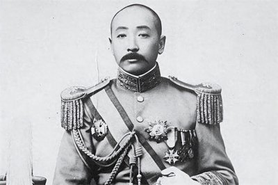 ​张作霖的长子，只有一个姐姐张首芳，排行第二的小名却叫小六子