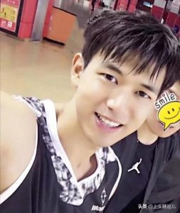 《亲爱的热爱的》番外:佟年的秘密日记2